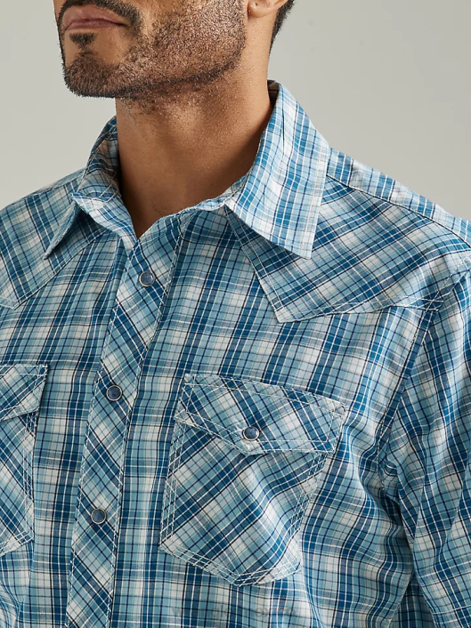 ropa mx Wrangler hombres Camisa a cuadros de dos bolsillos con broche occidental de manga corta y comodidad avanzada de competición 20x cheque pacífico (112327806) 62D6453