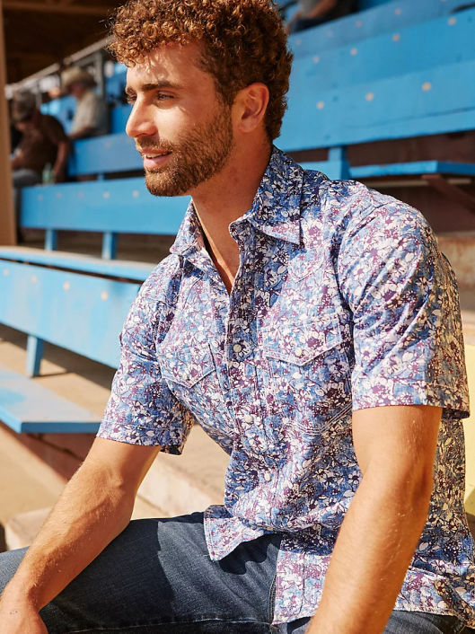 ropa mx Wrangler hombres Camisa de manga corta con estampado de broche occidental y comodidad avanzada de competición 20x acuarela violeta (112327810) 62D6504