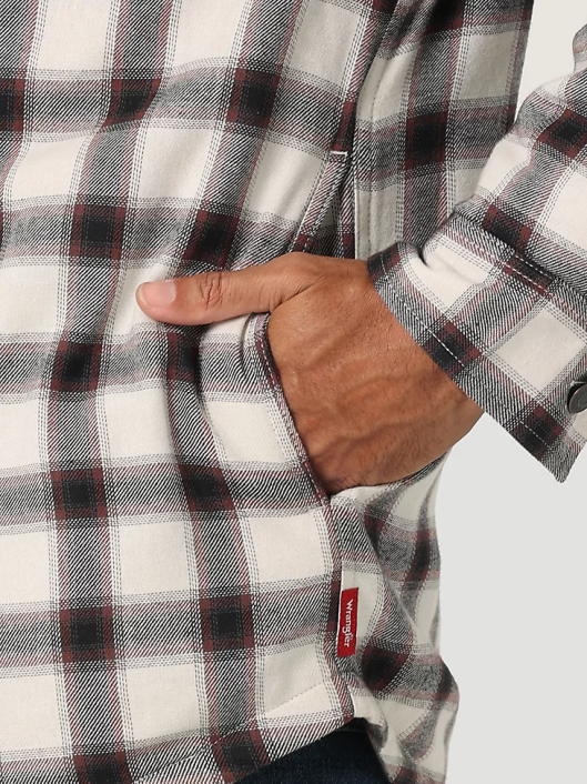 ropa mx Wrangler hombres Chaqueta camisera gruesa con forro de sherpa a cuadros lirio blanco (112324451) 62D6390
